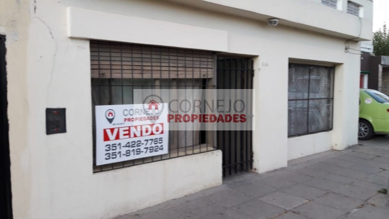 VENDO CASA  Y DEPARTAMENTO EN BARRIO  LOS PLATANOS