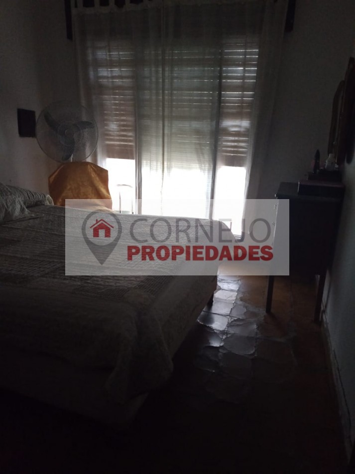 SE VENDE CASA Y DEPARTAMENTO EN BARRIO CAROLA LORENZINI