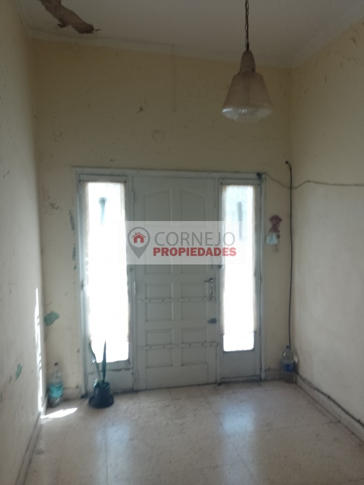 VENDO CASA Y DEPARTAMENTO EN BARRIO YAPEYU