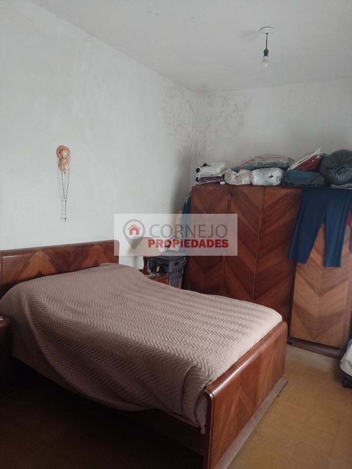 VENDO CASA Y DEPARTAMENTO EN BARRIO YAPEYU