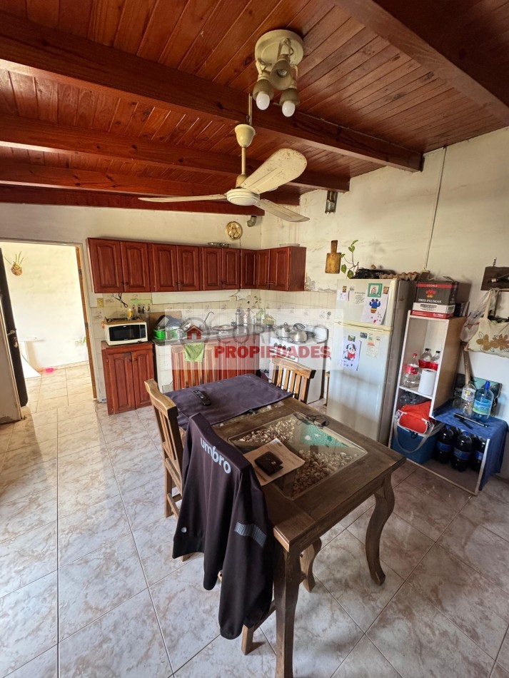 VENTA EN VILLA ALLENDE 2 CASAS 