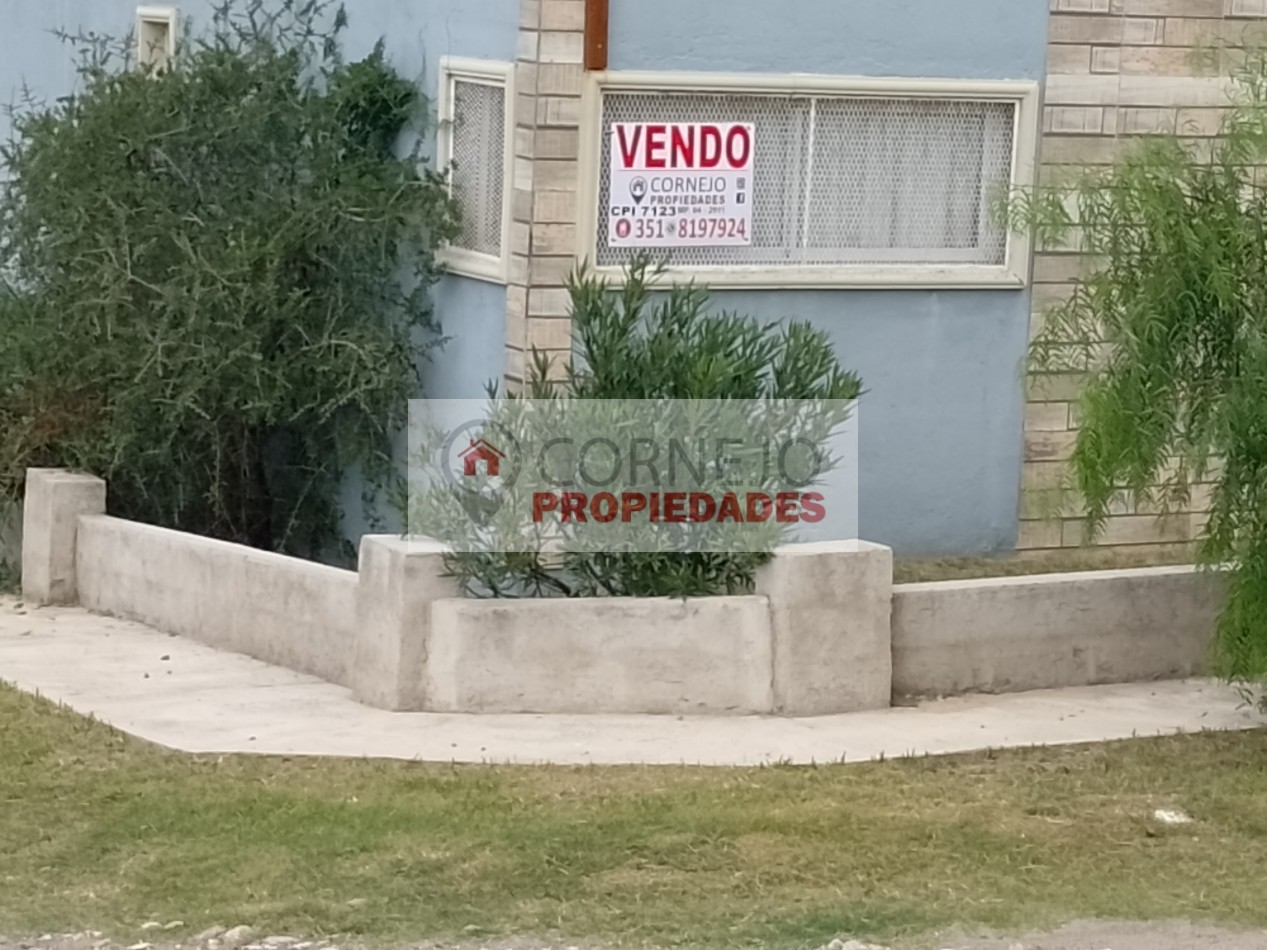 Complejo de 3 Departamentos con Pileta en San Nicolas. Cordoba