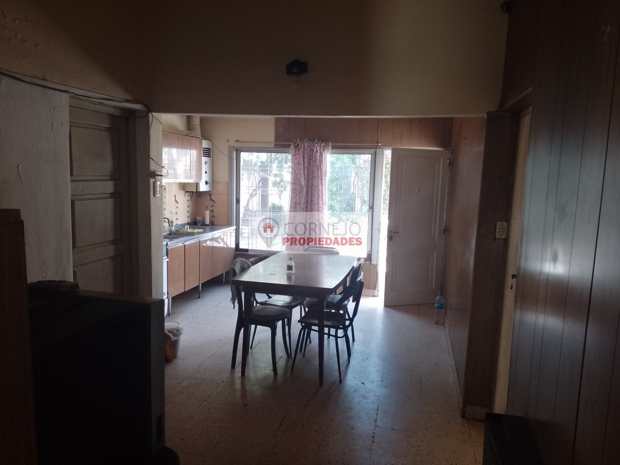 VENDO CASA Y DEPARTAMENTO EN BARRIO YAPEYU