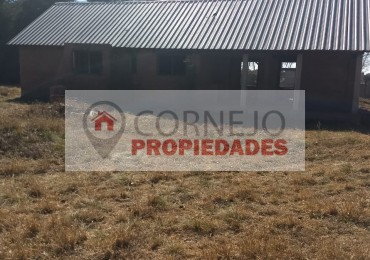 Se vende casa sin terminar en Falda del Cañete